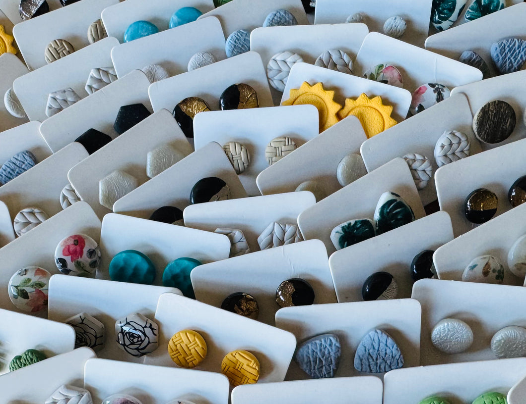 3 for $10 - Stud Mystery Box